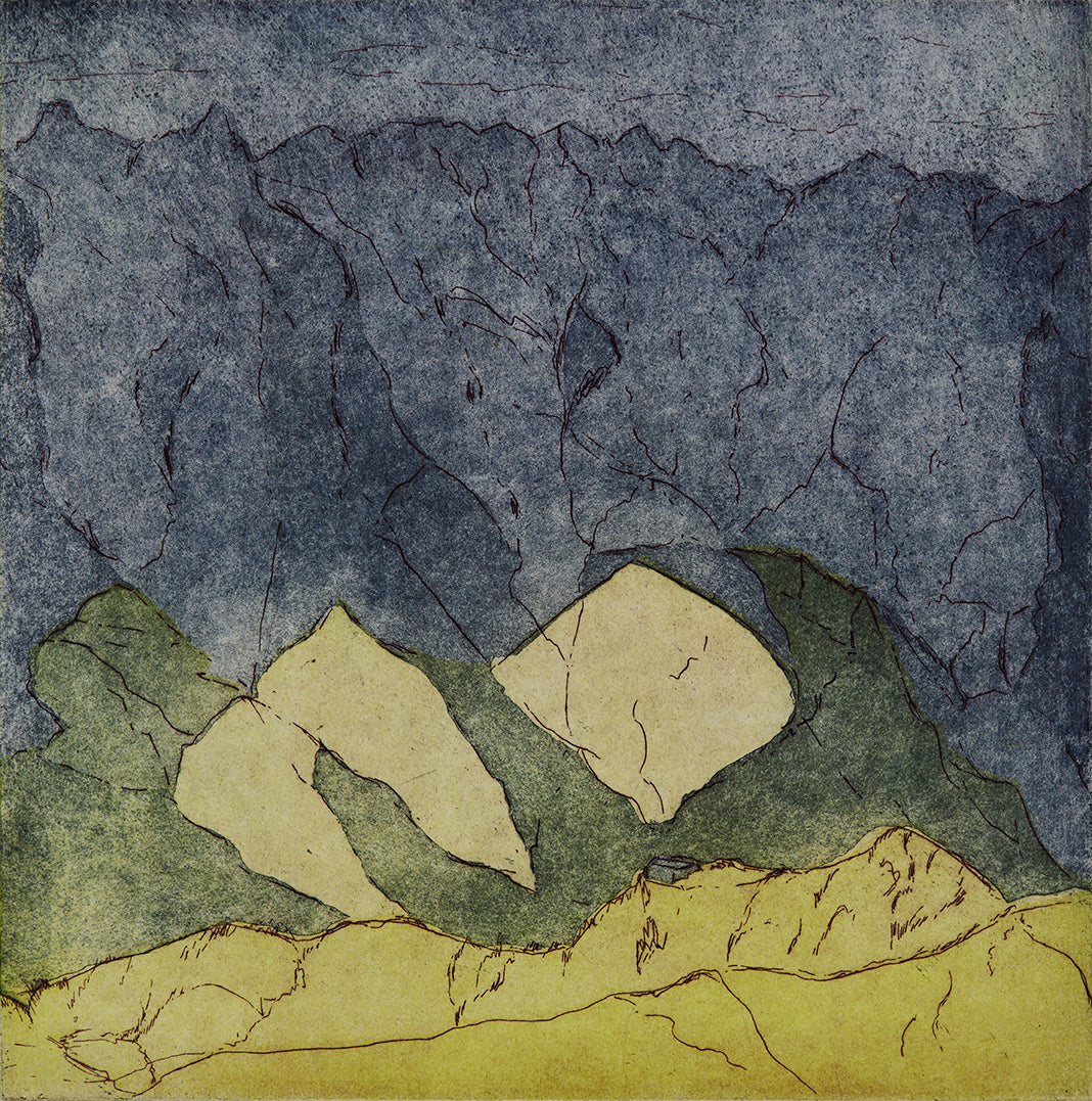 Bjerge og markfelter. Blå. Italien