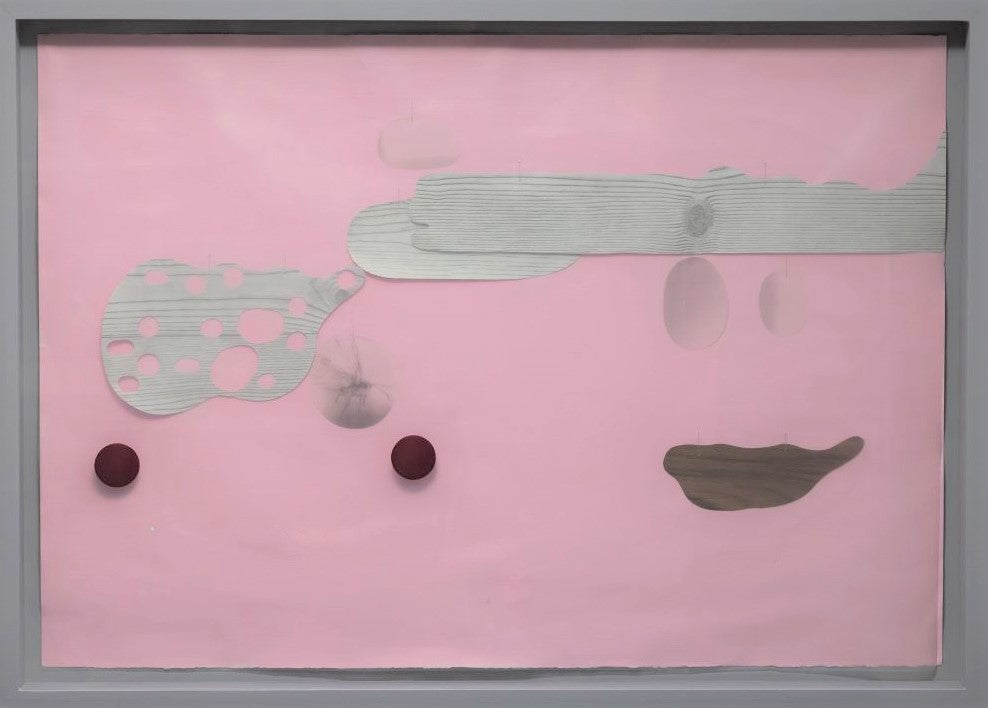 22. Lyserødt vægobjekt m. knapper, 2021. 70 x 100 cm. 14.000 kr.