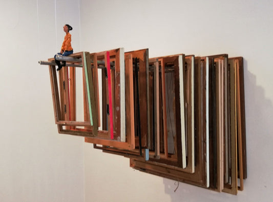 ” Maya flytter hjemmefra” Fundne rammer, efterladte skulpturdele og fimoler 2022