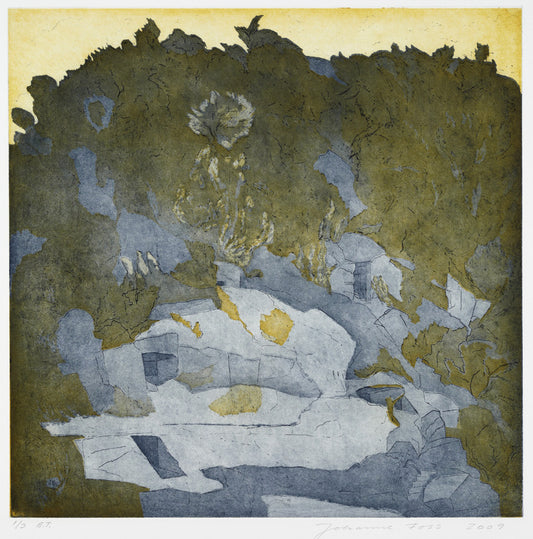 Nekropol sommer. Grå. Italien 2009