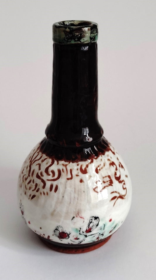 Vase VI